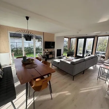 Moderne Voor 6 Personen